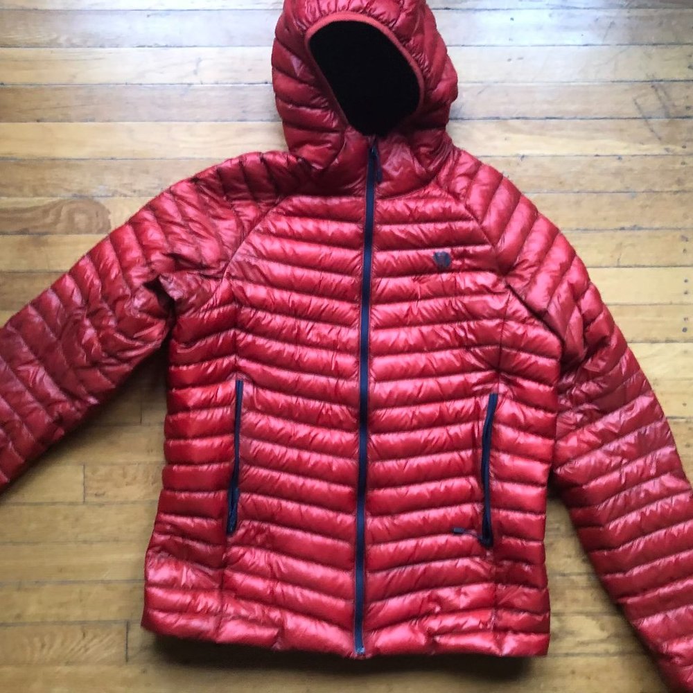 Mountain Hardwear Ghost Whisperer lightweight down jacket red men M women L